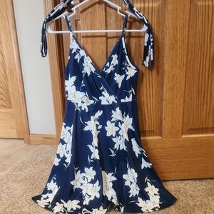 SHEIN Navy Blue and White Floral Dress